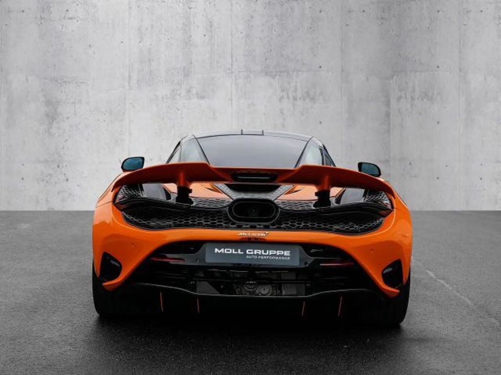 McLaren 750S