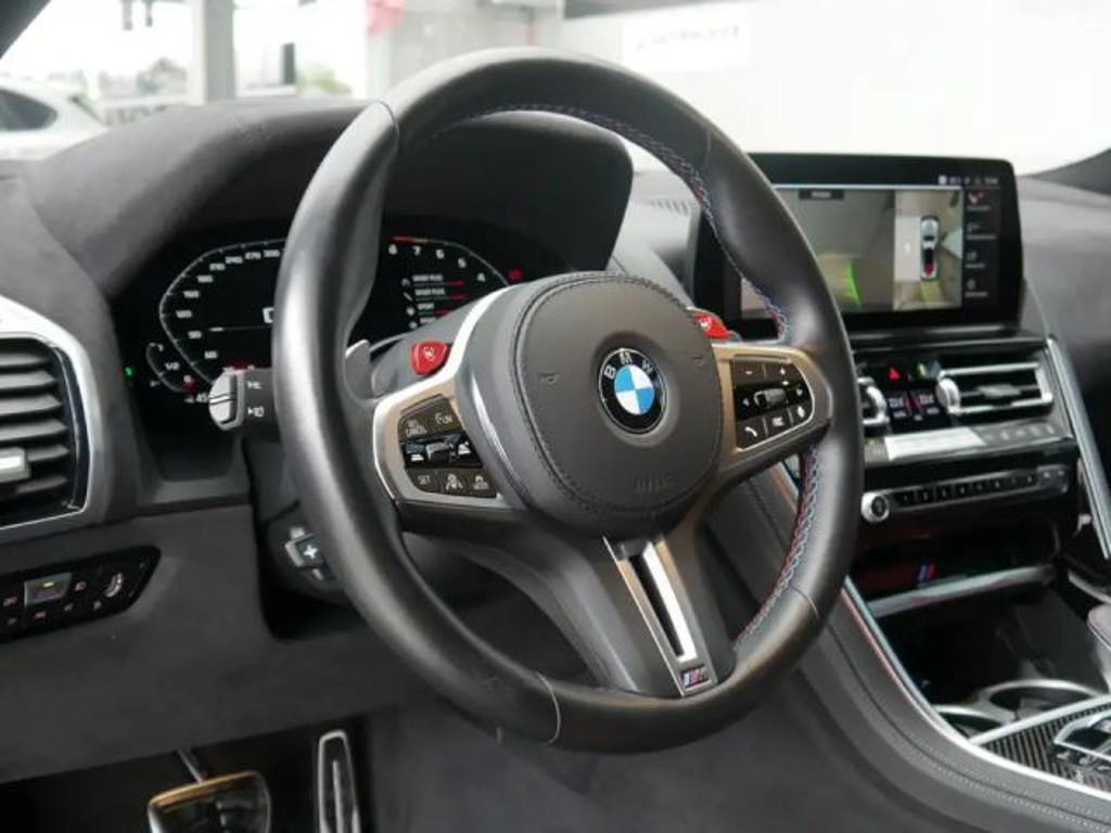 BMW M8