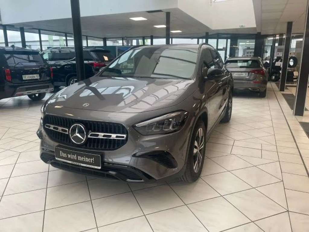 Mercedes-Benz GLA-Klasse 2024 Benzine