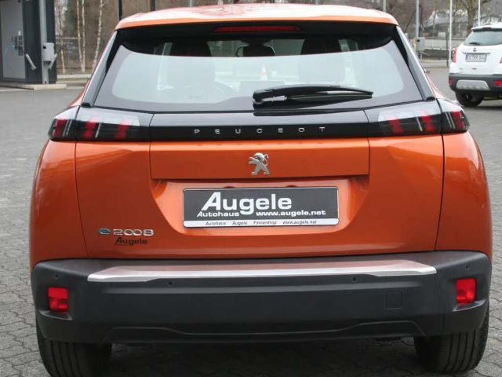 Peugeot e-2008