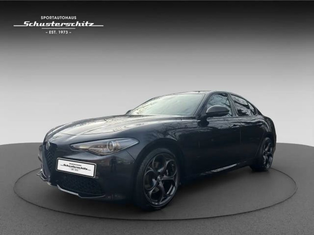 Alfa Romeo Giulia 2022 Benzine
