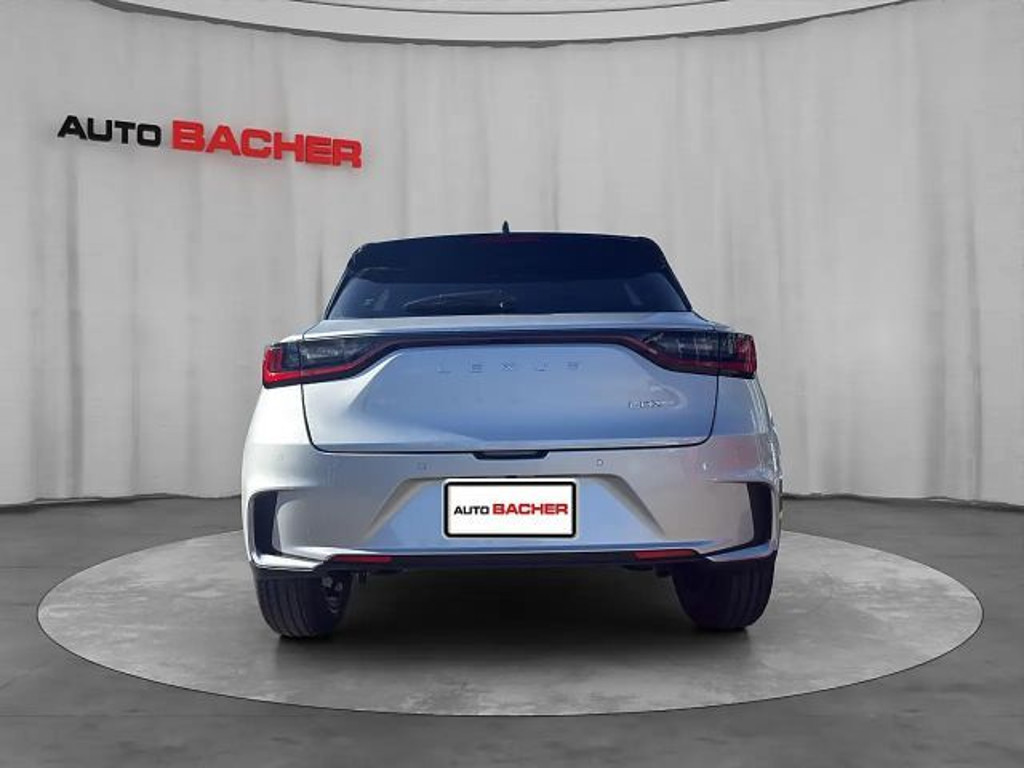 Lexus LBX