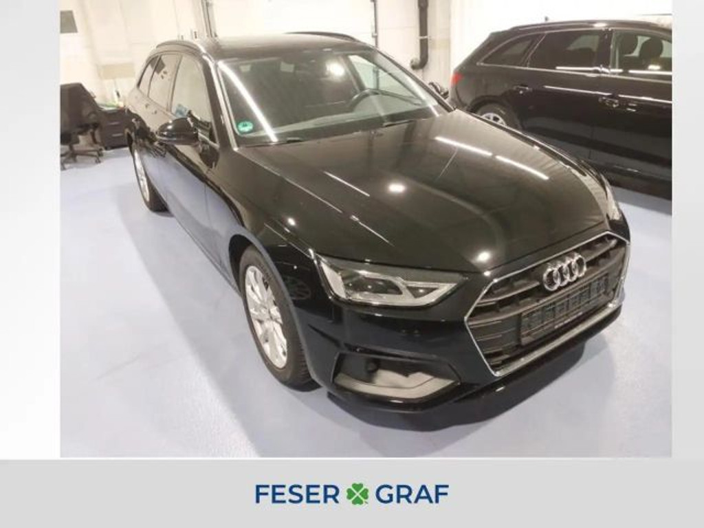 Audi A4 2022 Benzine