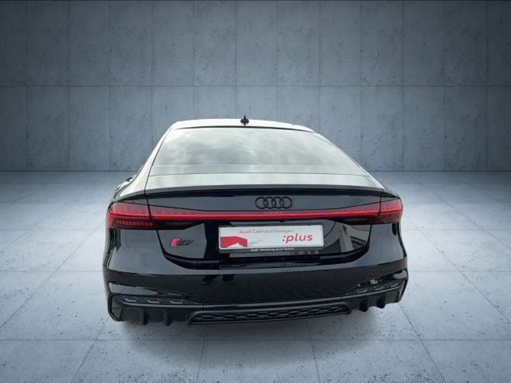 Audi S7