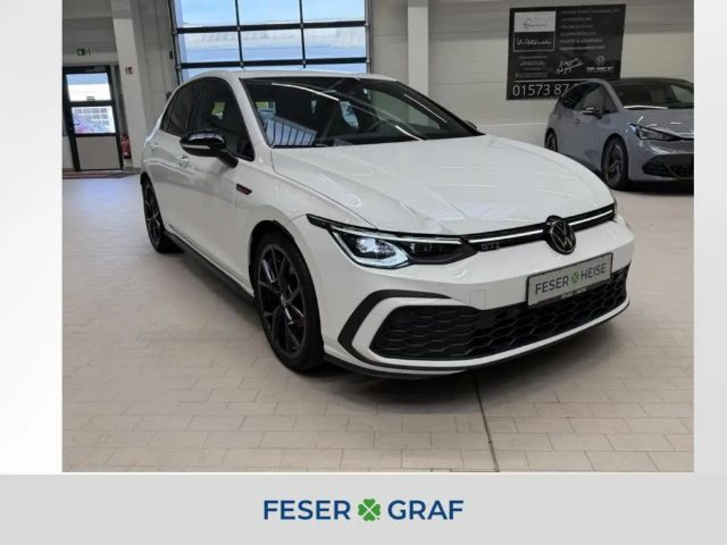 Volkswagen Golf 2023 Benzine