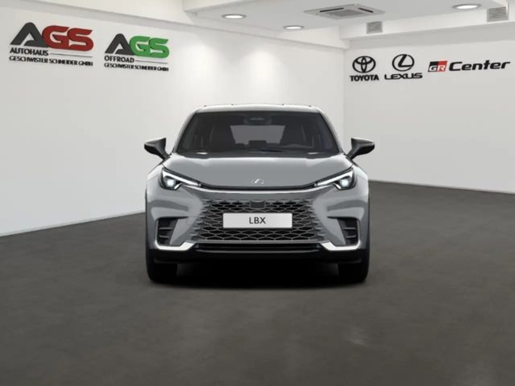 Lexus LBX