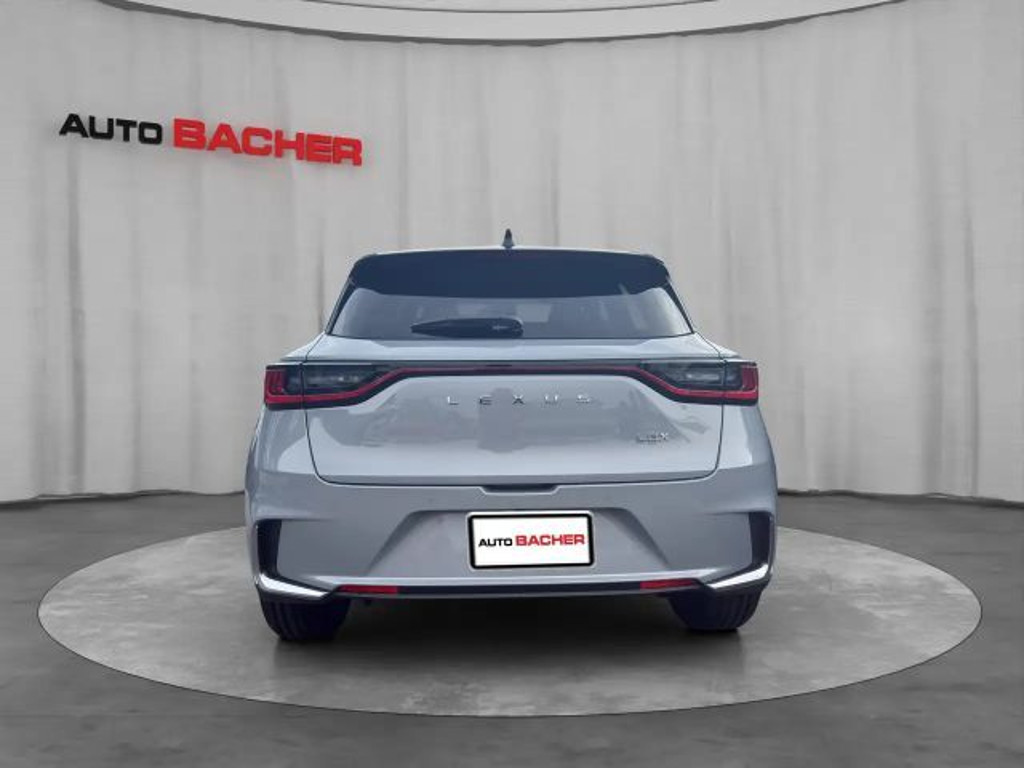 Lexus LBX