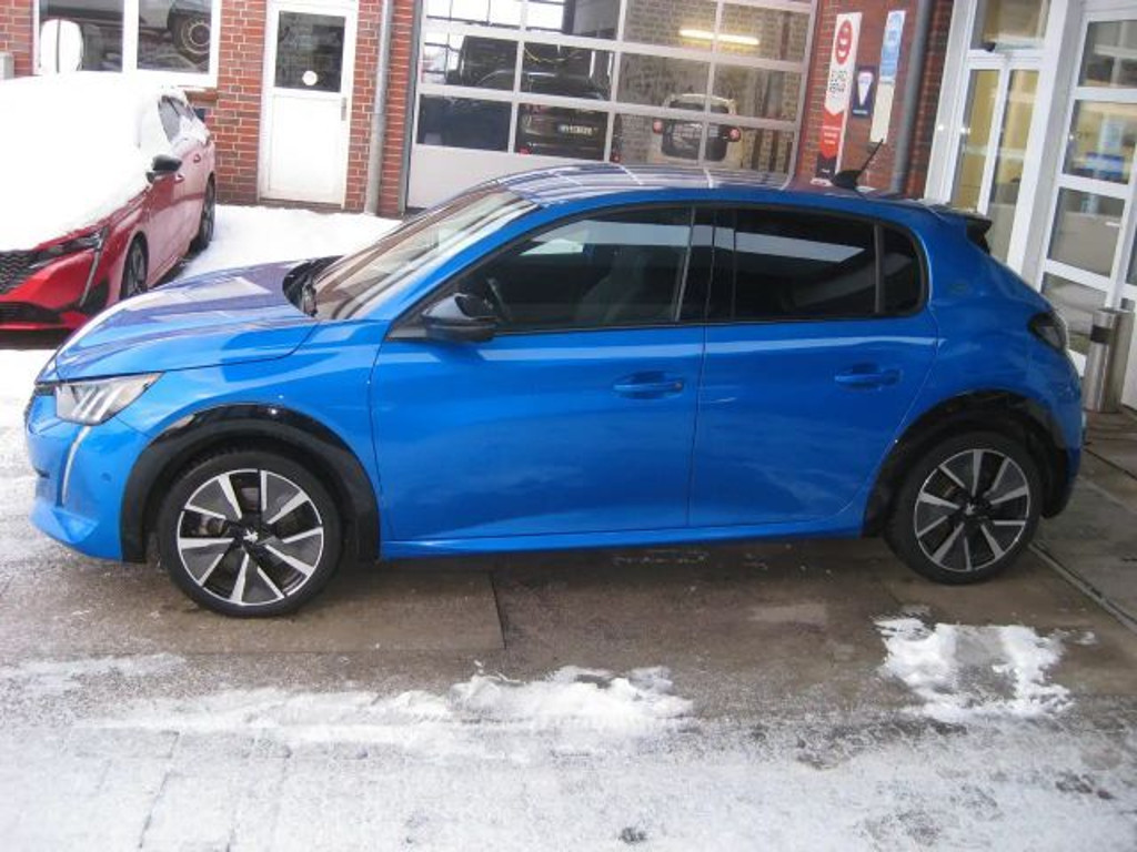 Peugeot e-208
