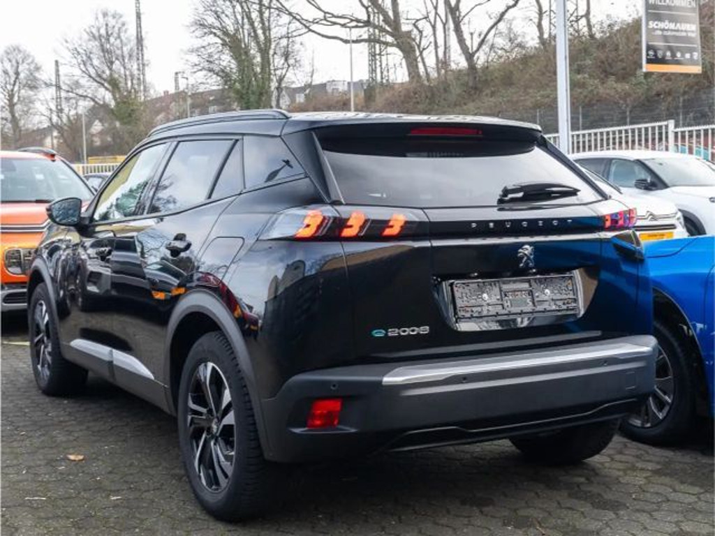 Peugeot e-2008