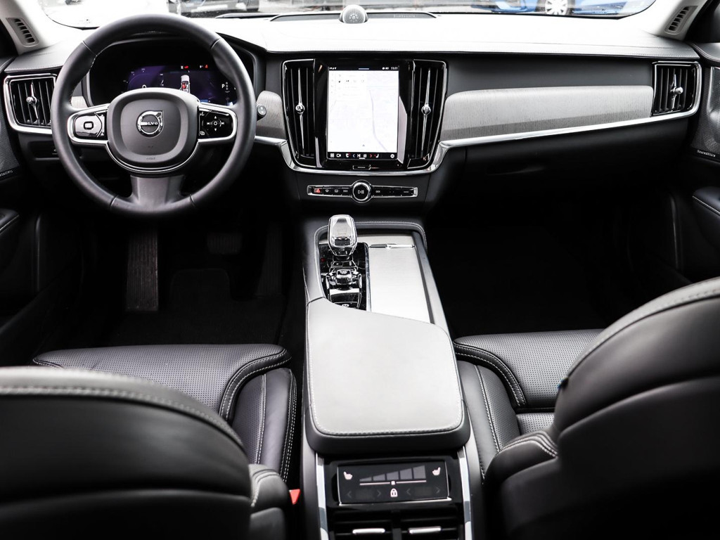 Volvo V90 Cross Country