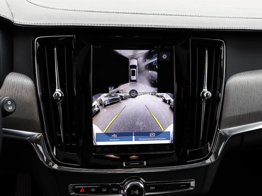 Volvo V90 Cross Country