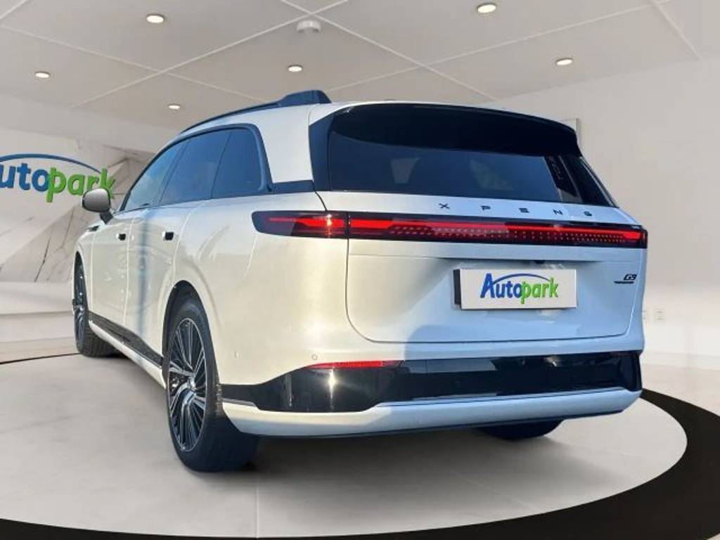 Xpeng G9