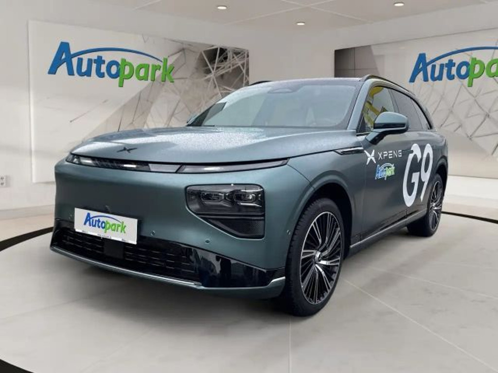 Xpeng G9
