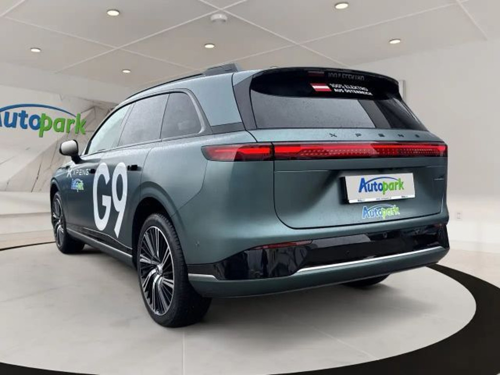 Xpeng G9