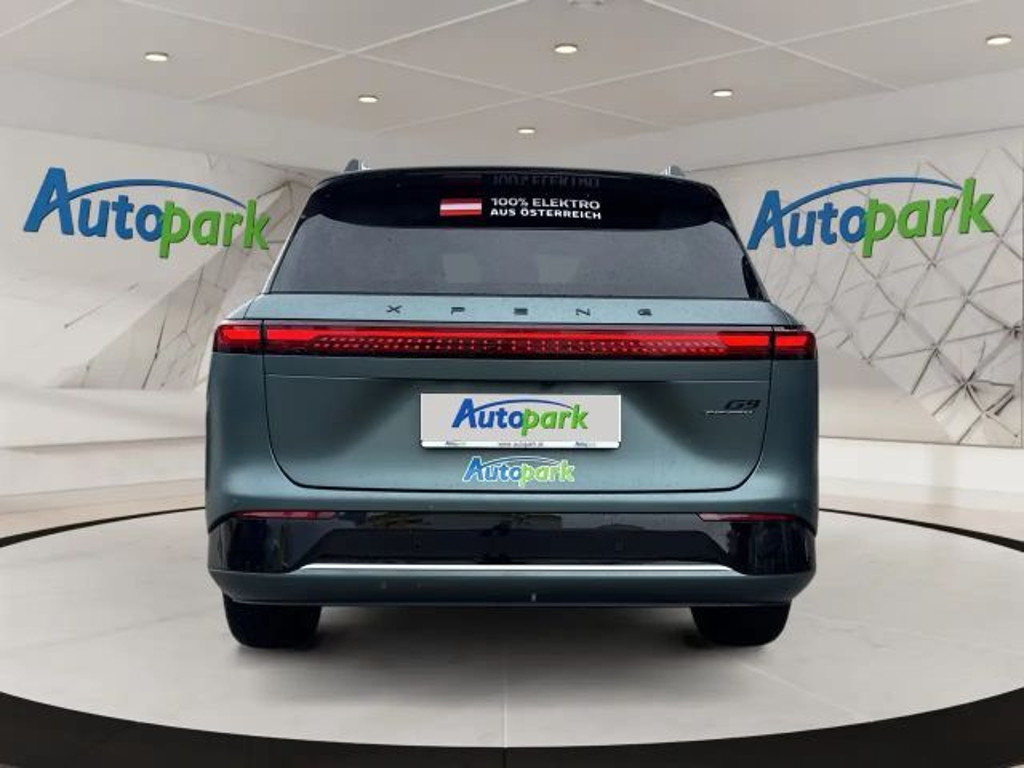 Xpeng G9