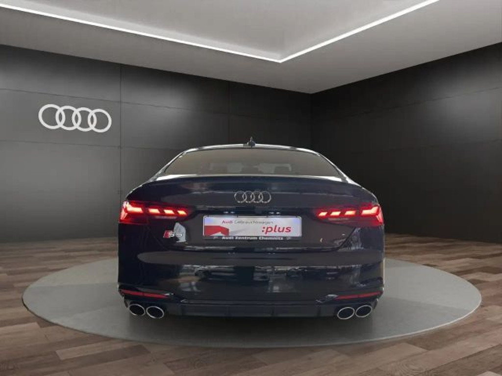 Audi S5