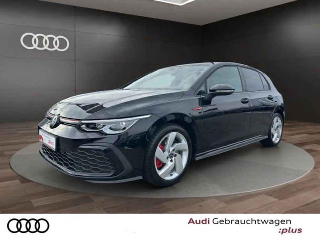Volkswagen Golf 2023 Benzine