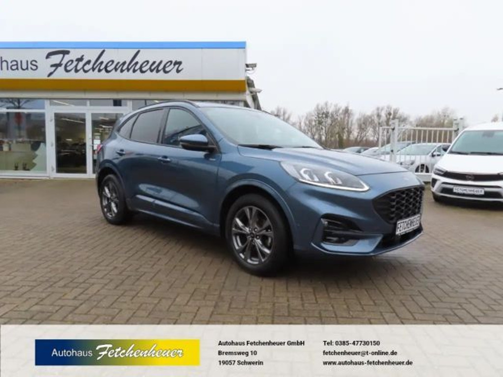 Ford Kuga 2023 Benzine