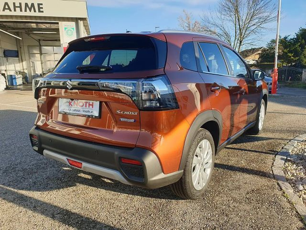Suzuki S-Cross