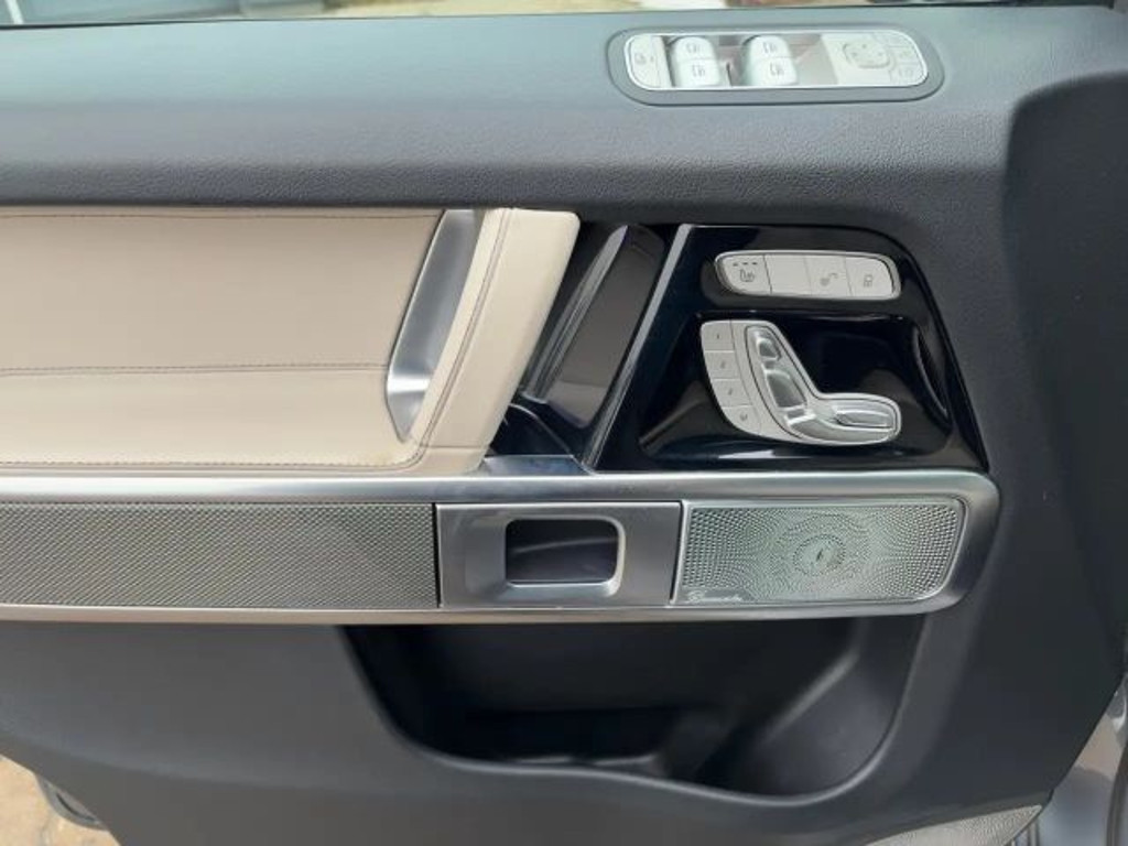 Mercedes-Benz G-Klasse