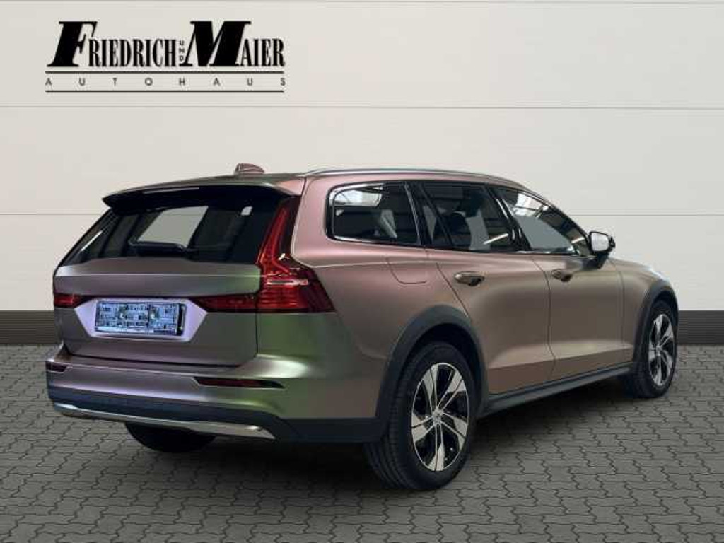 Volvo V60 Cross Country