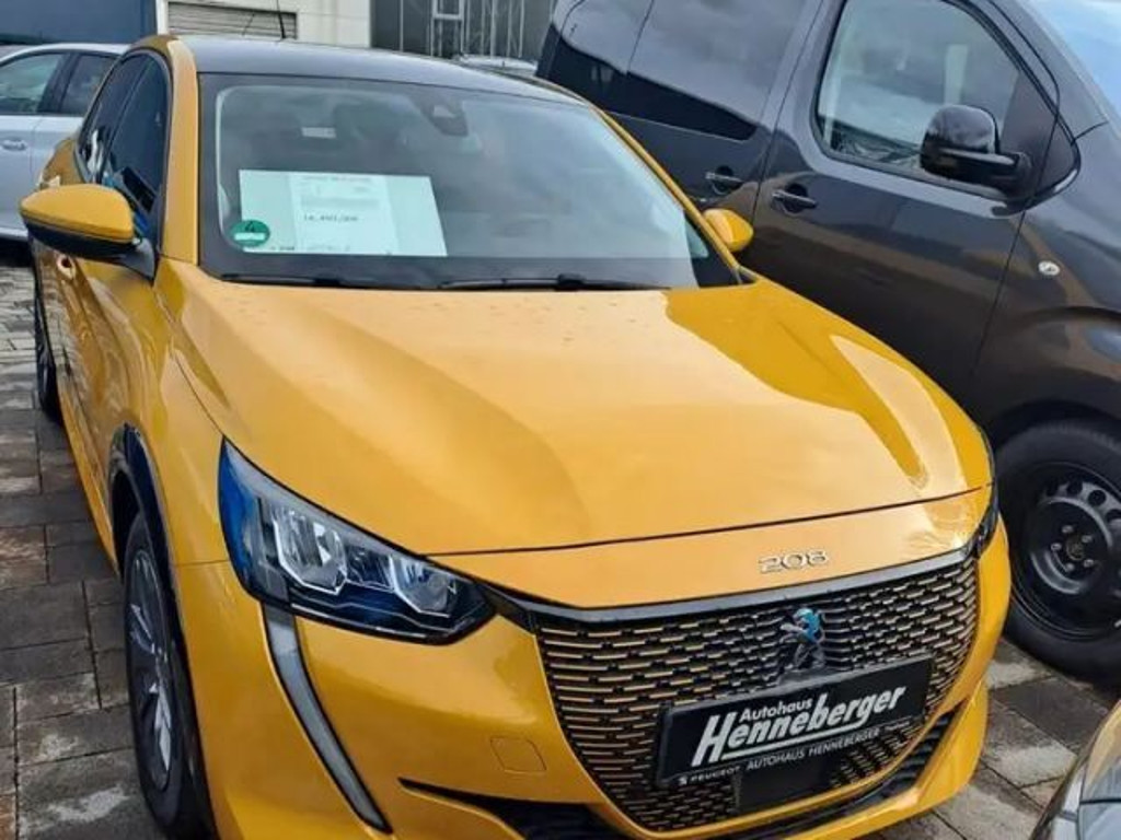 Peugeot e-208