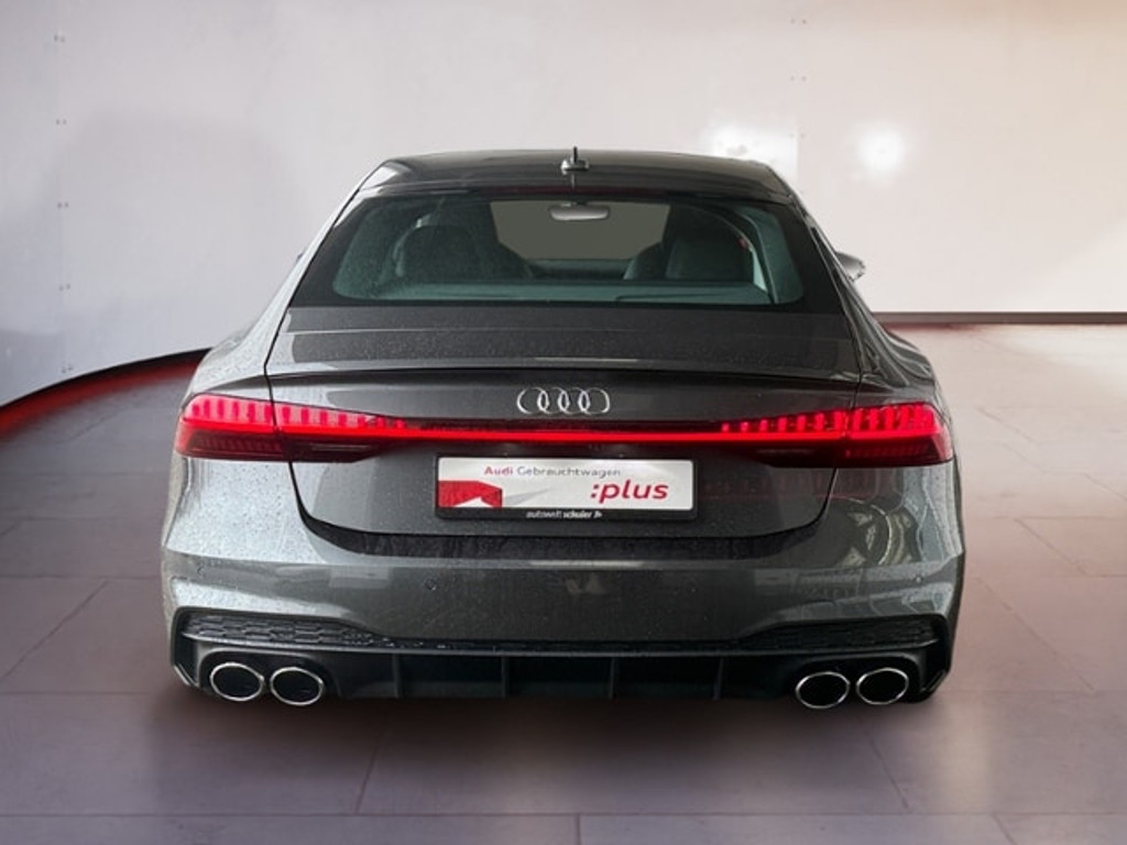 Audi S7