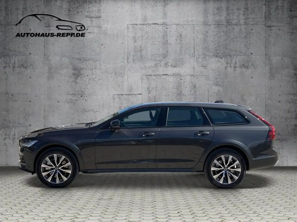 Volvo V90 Cross Country