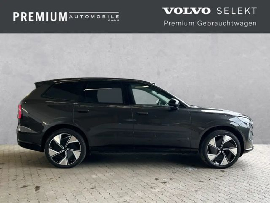 Volvo EX90