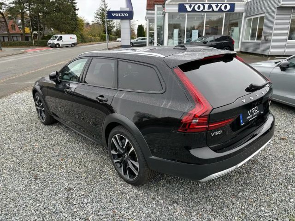 Volvo V90 Cross Country