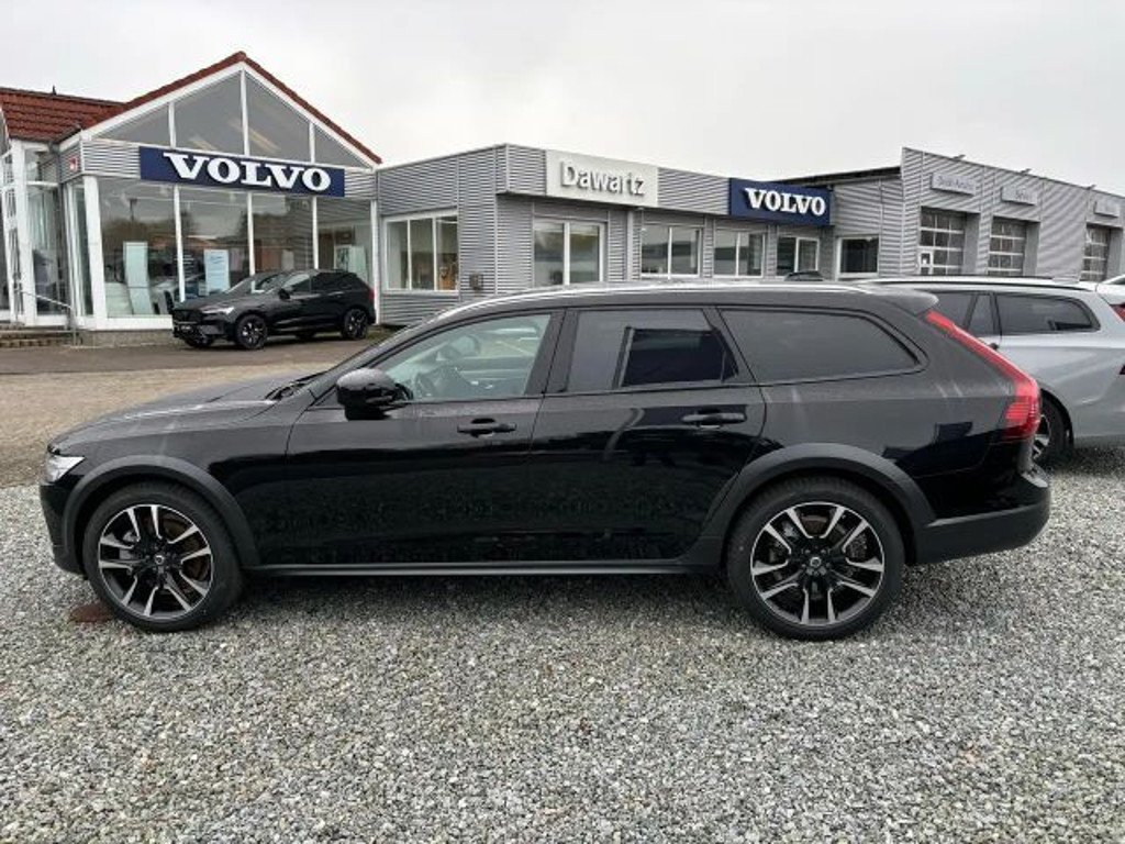 Volvo V90 Cross Country