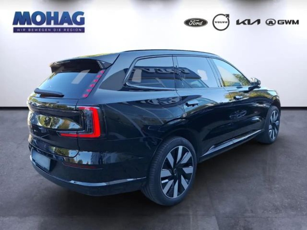 Volvo EX90
