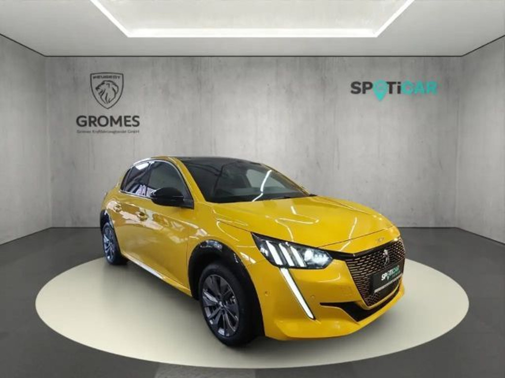 Peugeot e-208