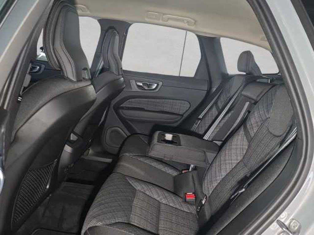 Volvo XC60 2024 Benzine