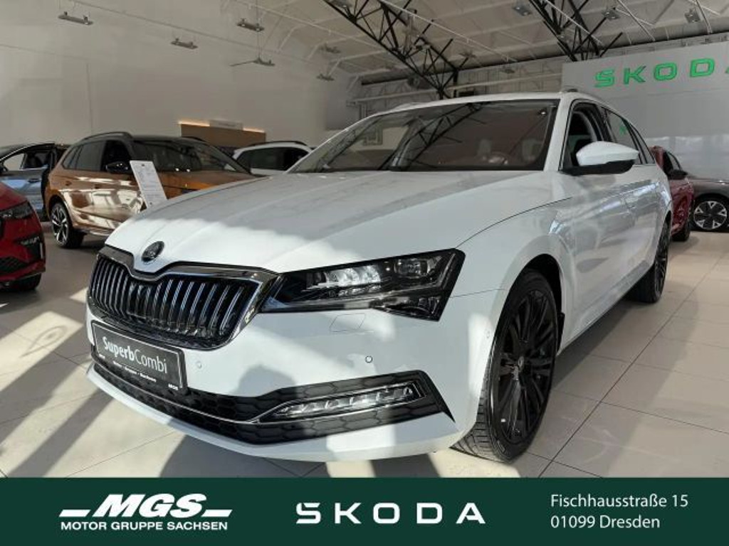 Skoda Superb 2023 Benzine