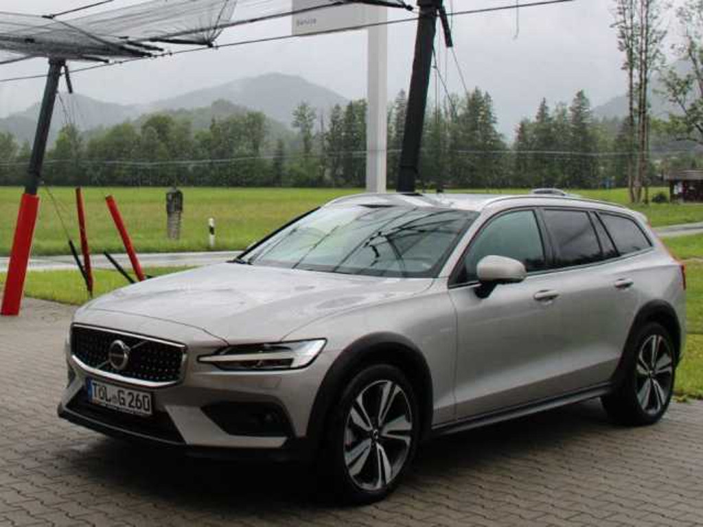 Volvo V60 Cross Country 2024 Benzine