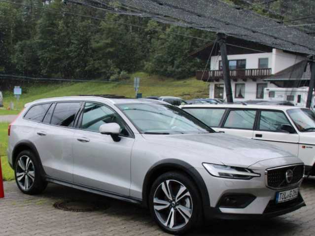 Volvo V60 Cross Country