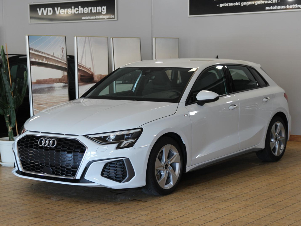 Audi A3 2023 Benzine