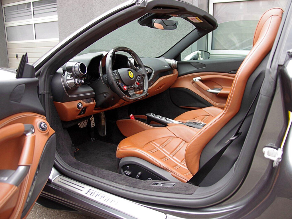 Ferrari F8