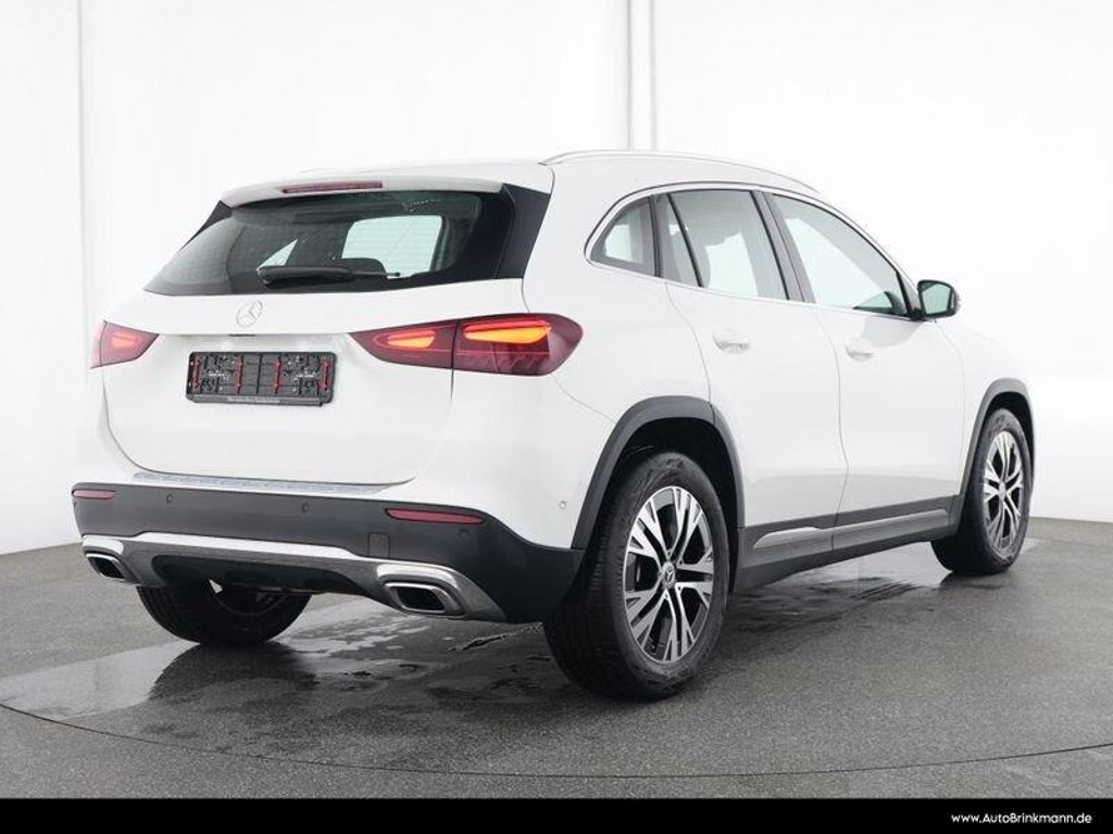 Mercedes-Benz GLA-Klasse 2024 Benzine