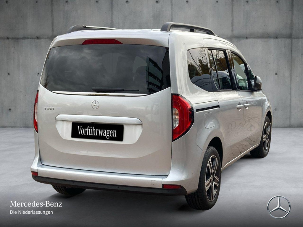 Mercedes-Benz T 180