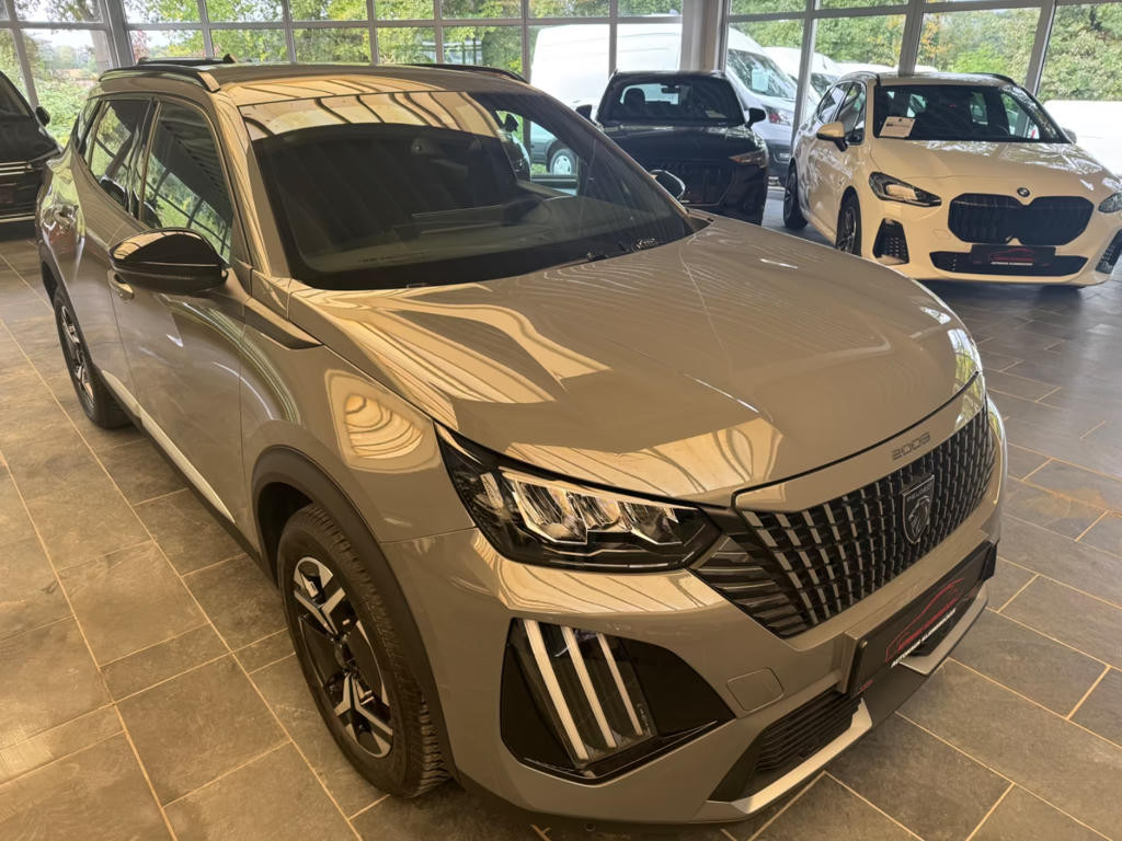 Peugeot 2008 2024 Benzine