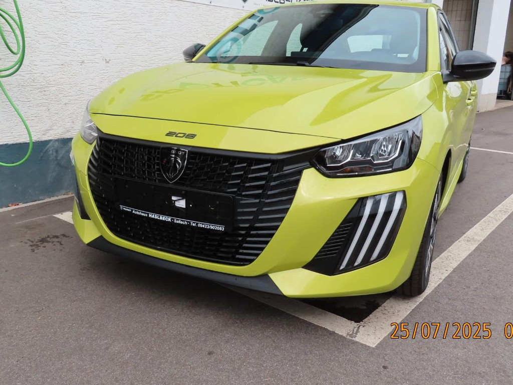 Peugeot 208