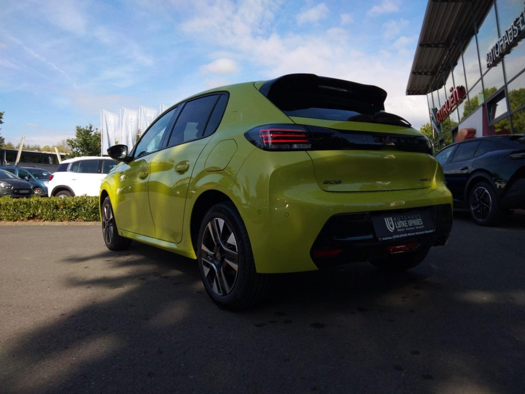 Peugeot e-208