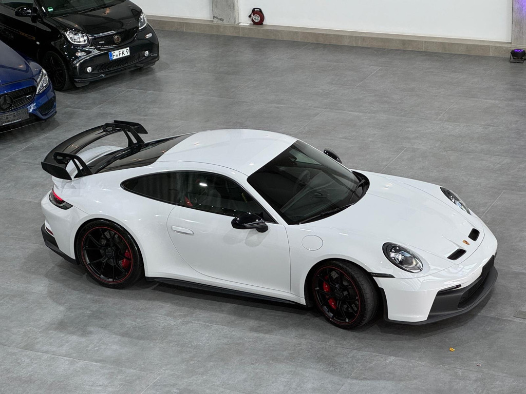 Porsche 992