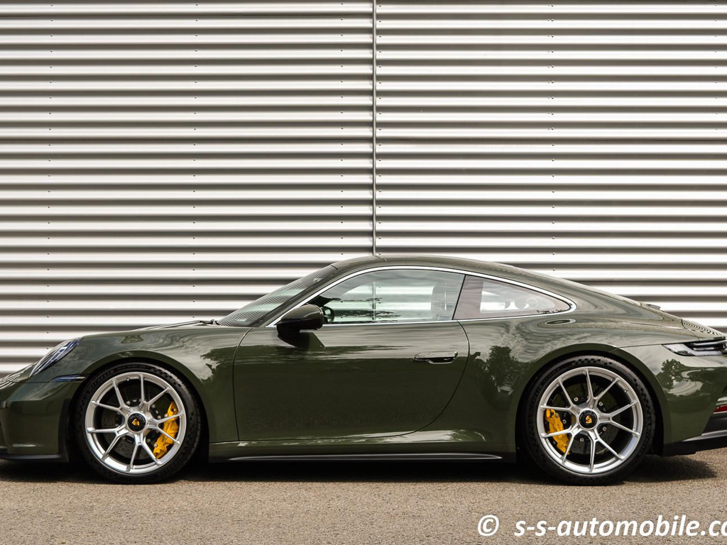 Porsche 992