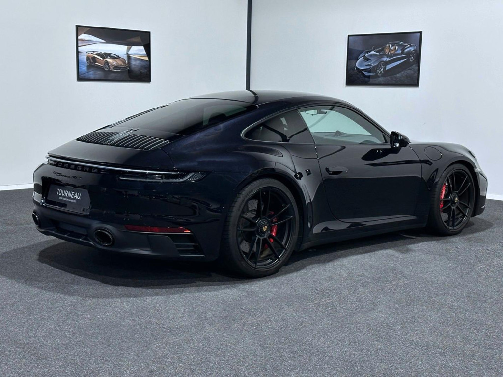 Porsche 992