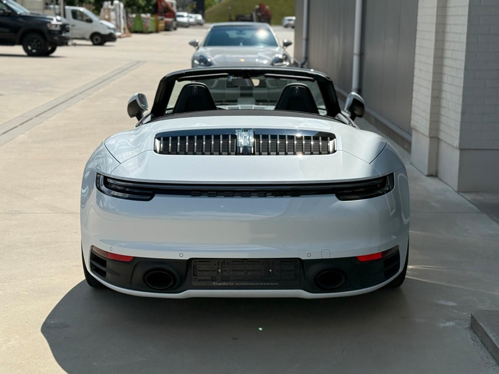Porsche 992
