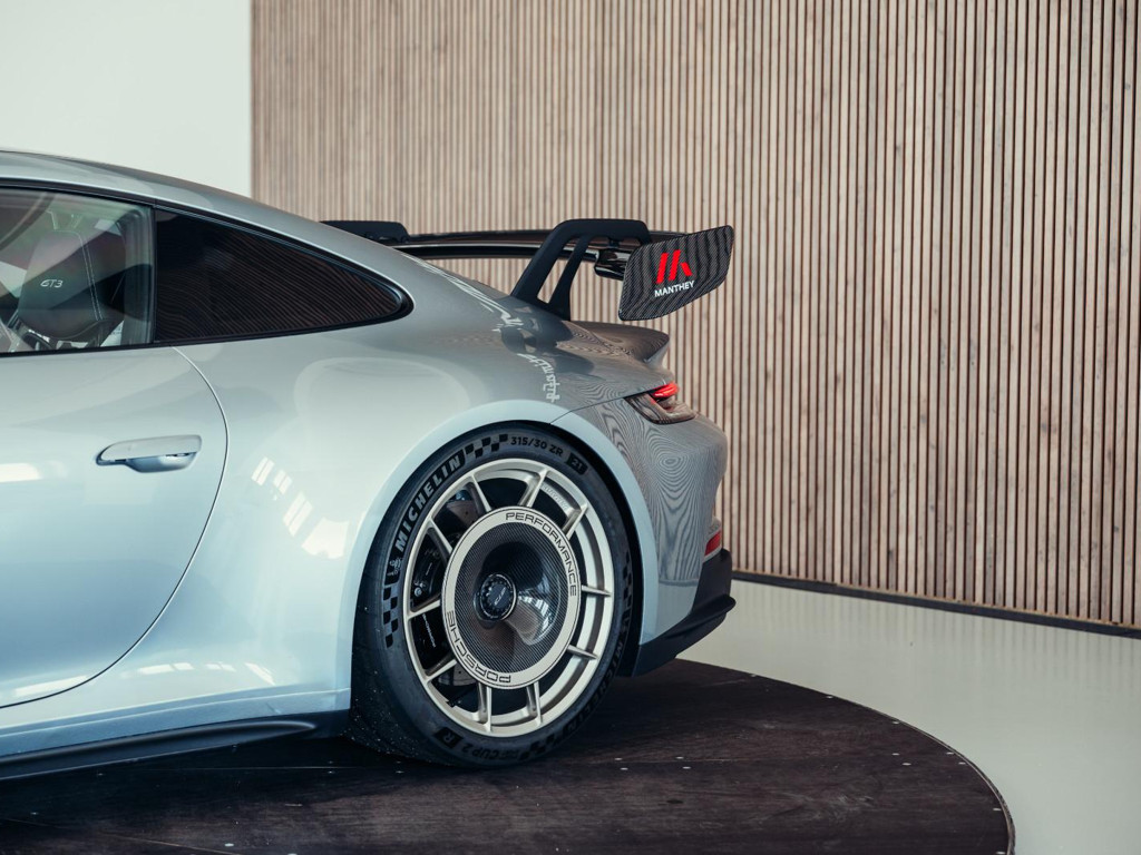 Porsche 992