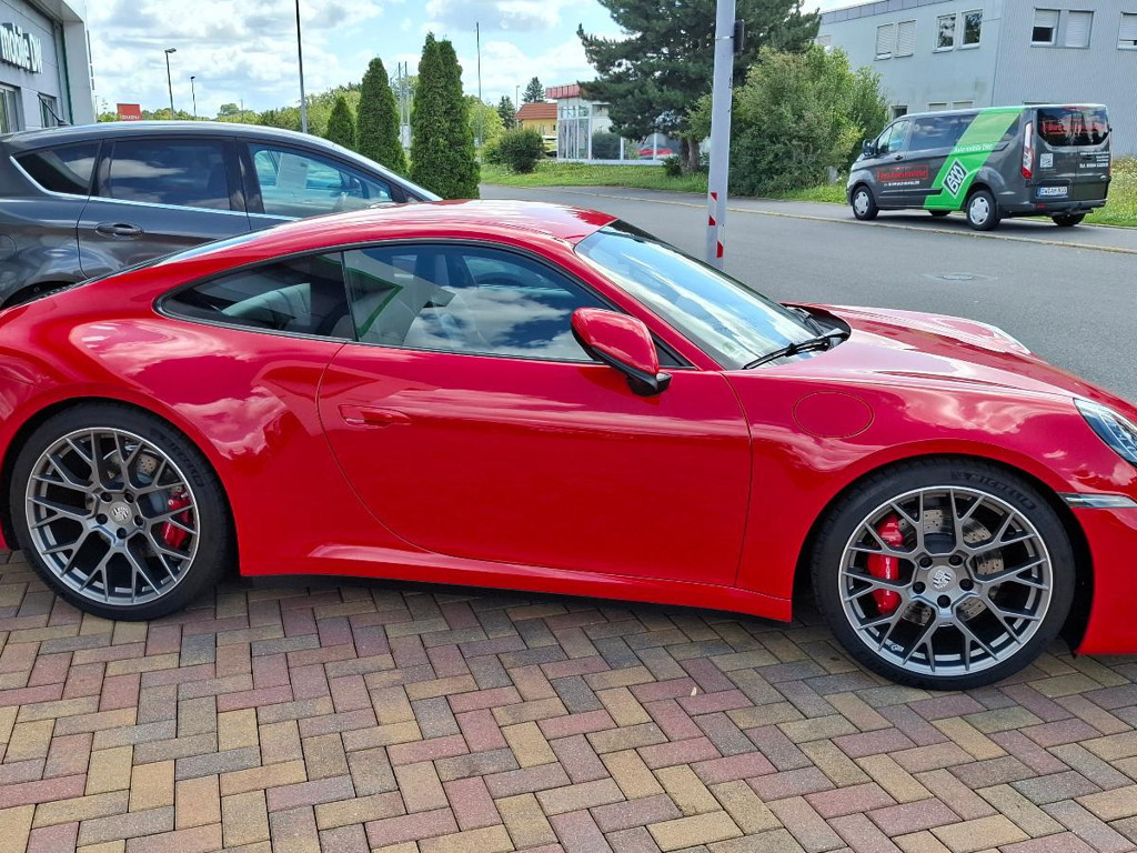 Porsche 992
